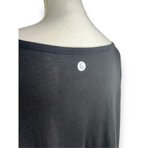 Torrid Active Women's Plus Size 2 2X Black Twist
Hem long sleeve top Shirt - Picture 8 of 8